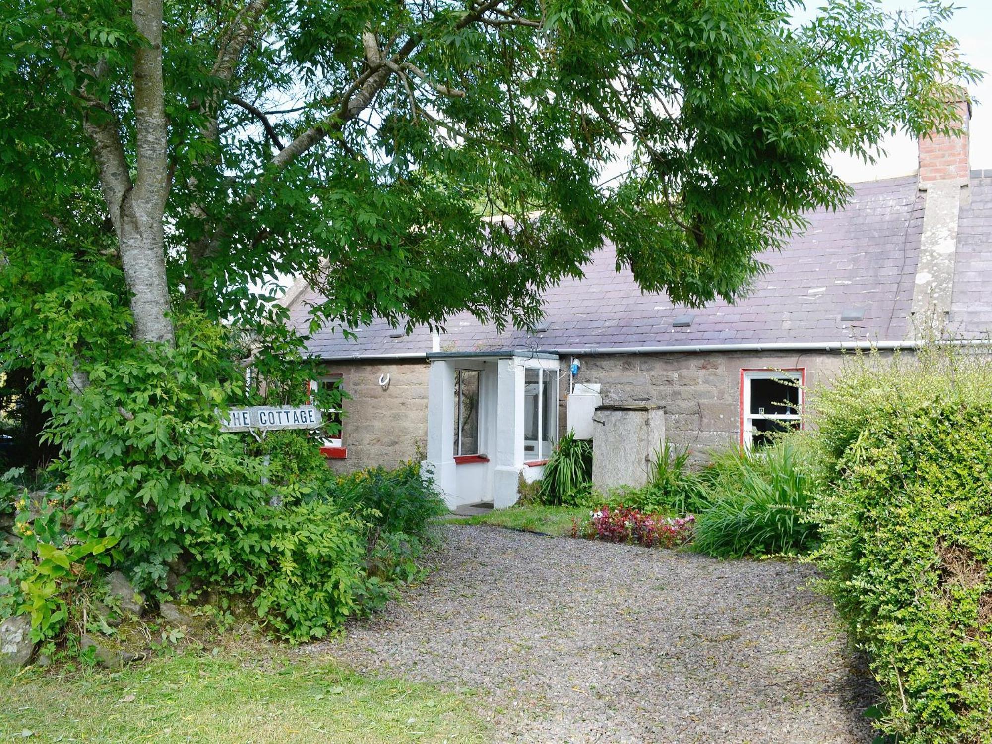 The Cottage Saint Cyrus Exterior photo